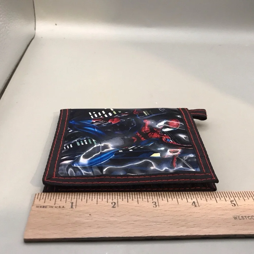 Child's SpiderMan Bi-fold Wallet With V Close‎ 3.5